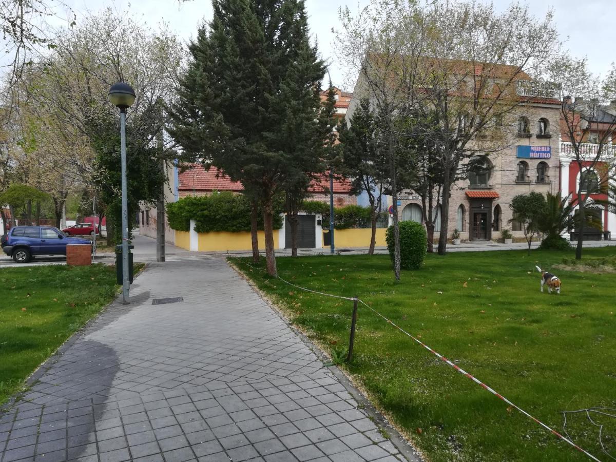 Villa "Luna De Segovia" Leganés Eksteriør billede