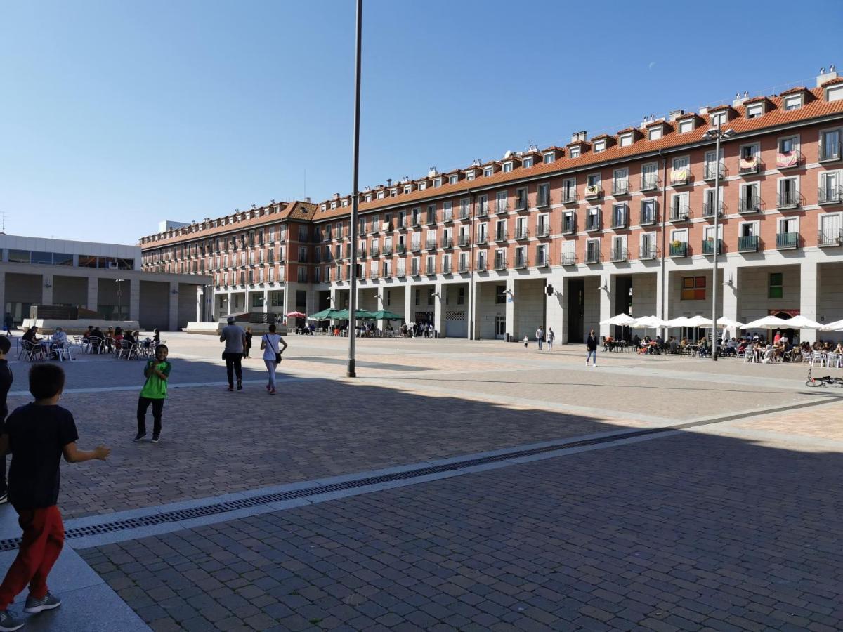 Villa "Luna De Segovia" Leganés Eksteriør billede