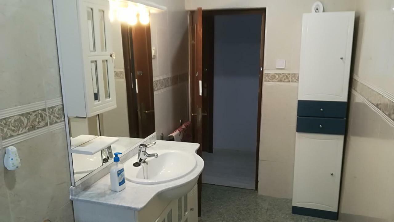 Villa "Luna De Segovia" Leganés Eksteriør billede